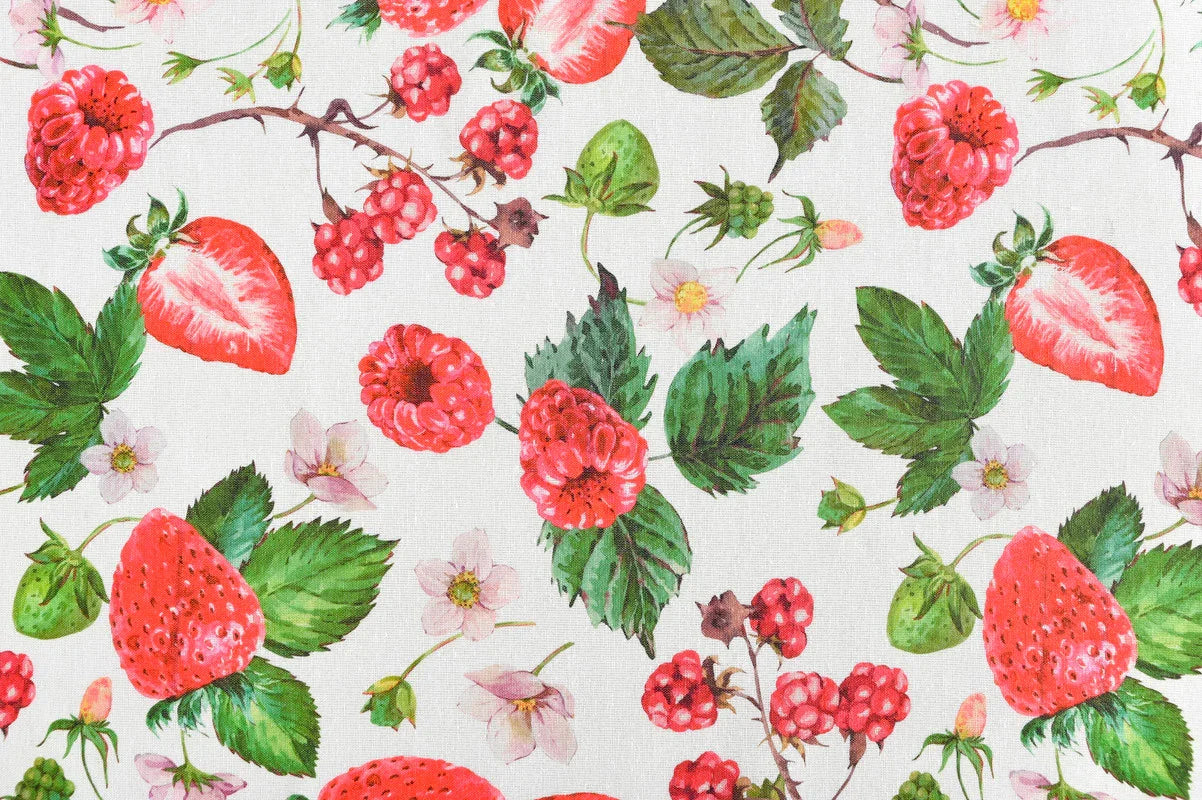 TOALHA DE MESA ANTI-NÓDOA COM ESTAMPA DE FRUTAS VERMELHAS QUADRADA - BOD HOME