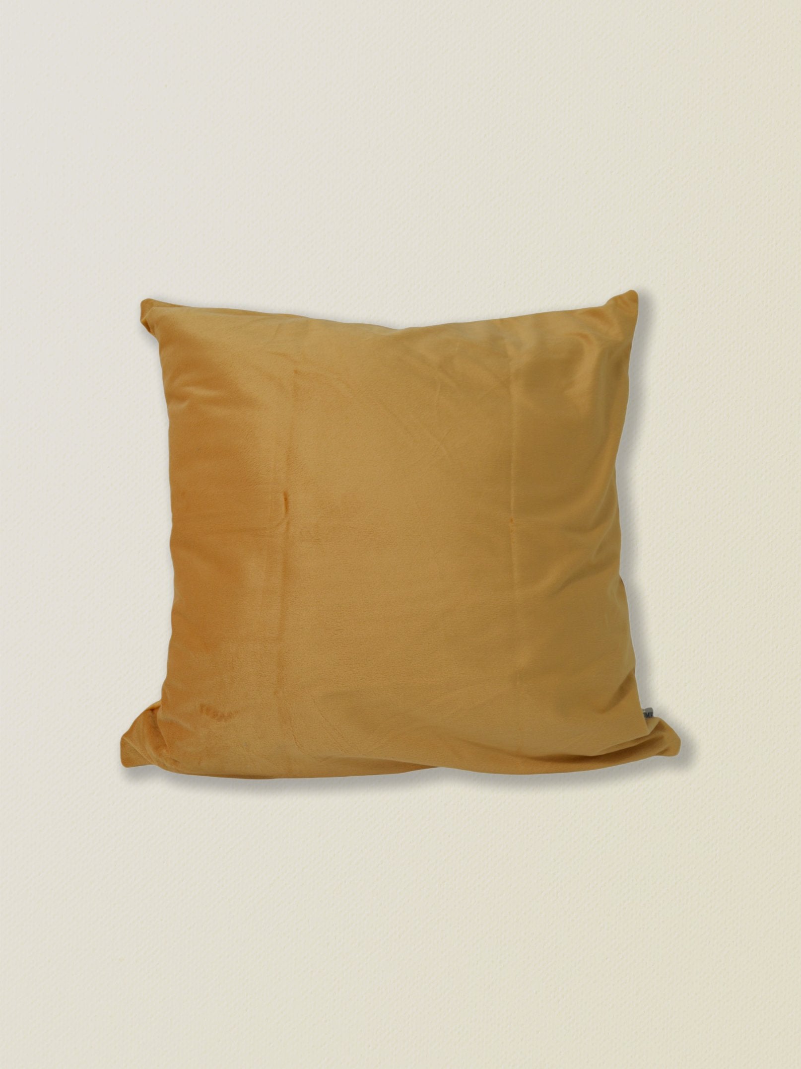 Tamaño aproximado de la funda de cojín de terciopelo amarillo: 45*45 cm.