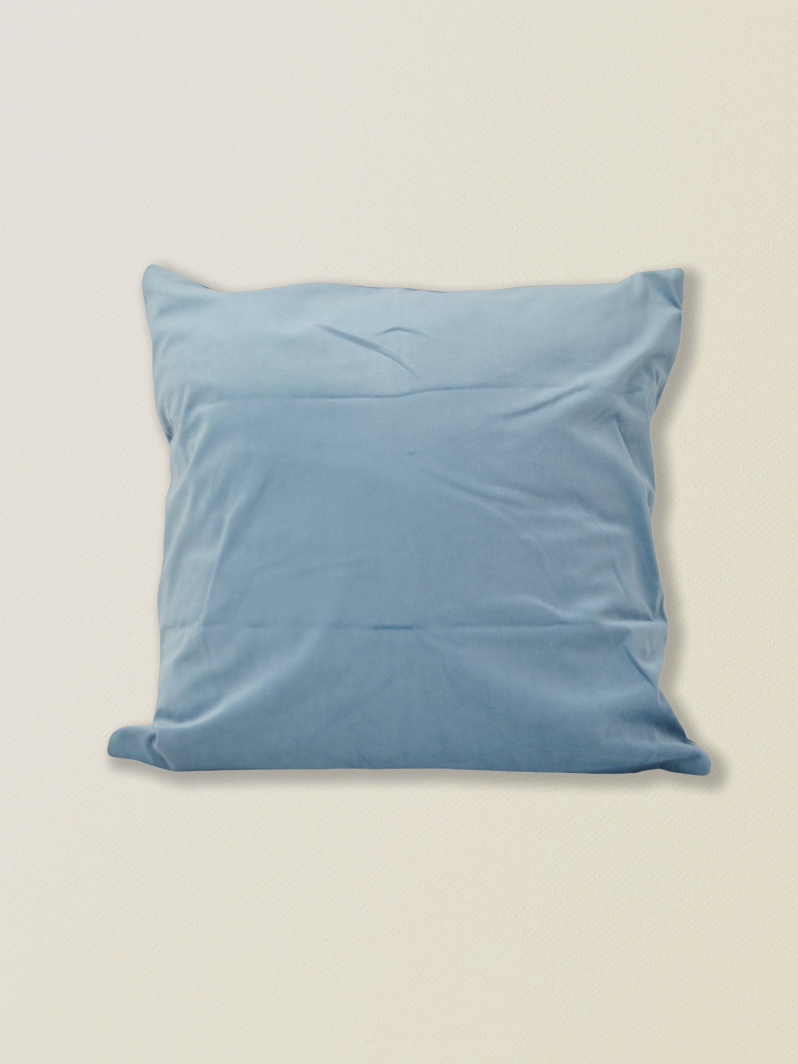 Tamaño aproximado de la funda de cojín de terciopelo azul: 45*45 cm.