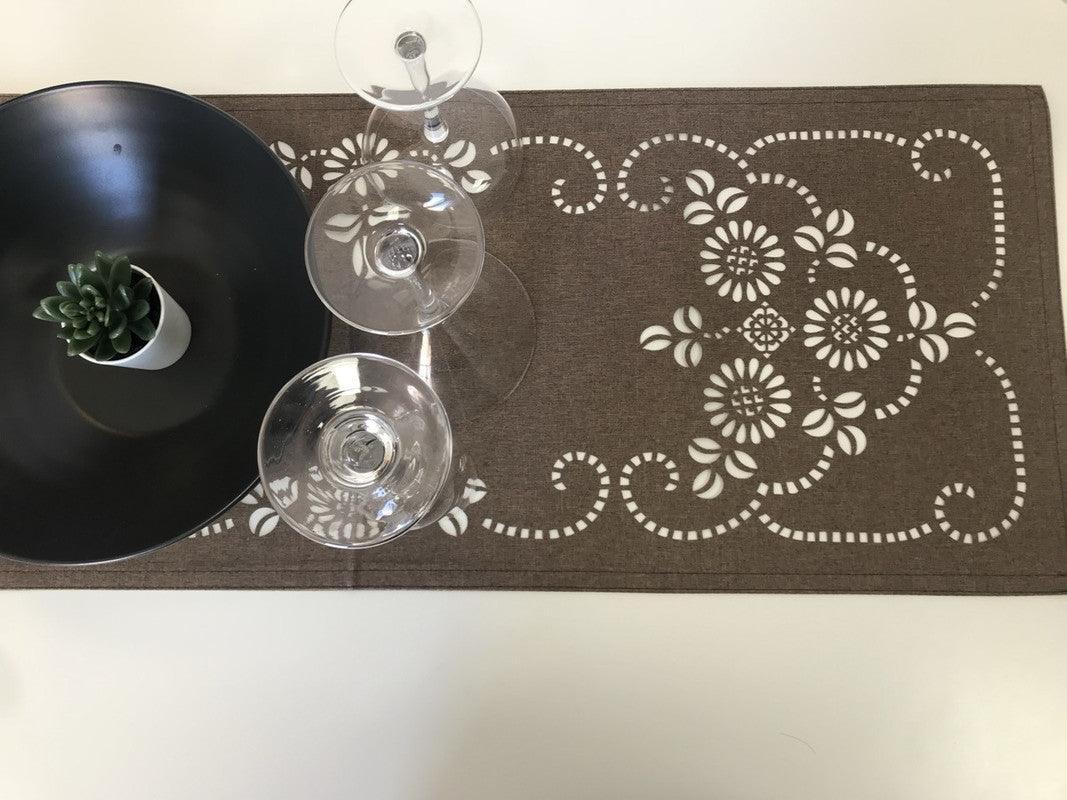 Individual de mesa vaziado floral 33*90cm - BOD HOME