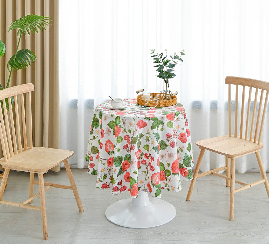 TOALHA DE MESA ANTI-NÓDOA COM ESTAMPA  DE FRUTAS VERMELHAS REDONDA - BOD HOME