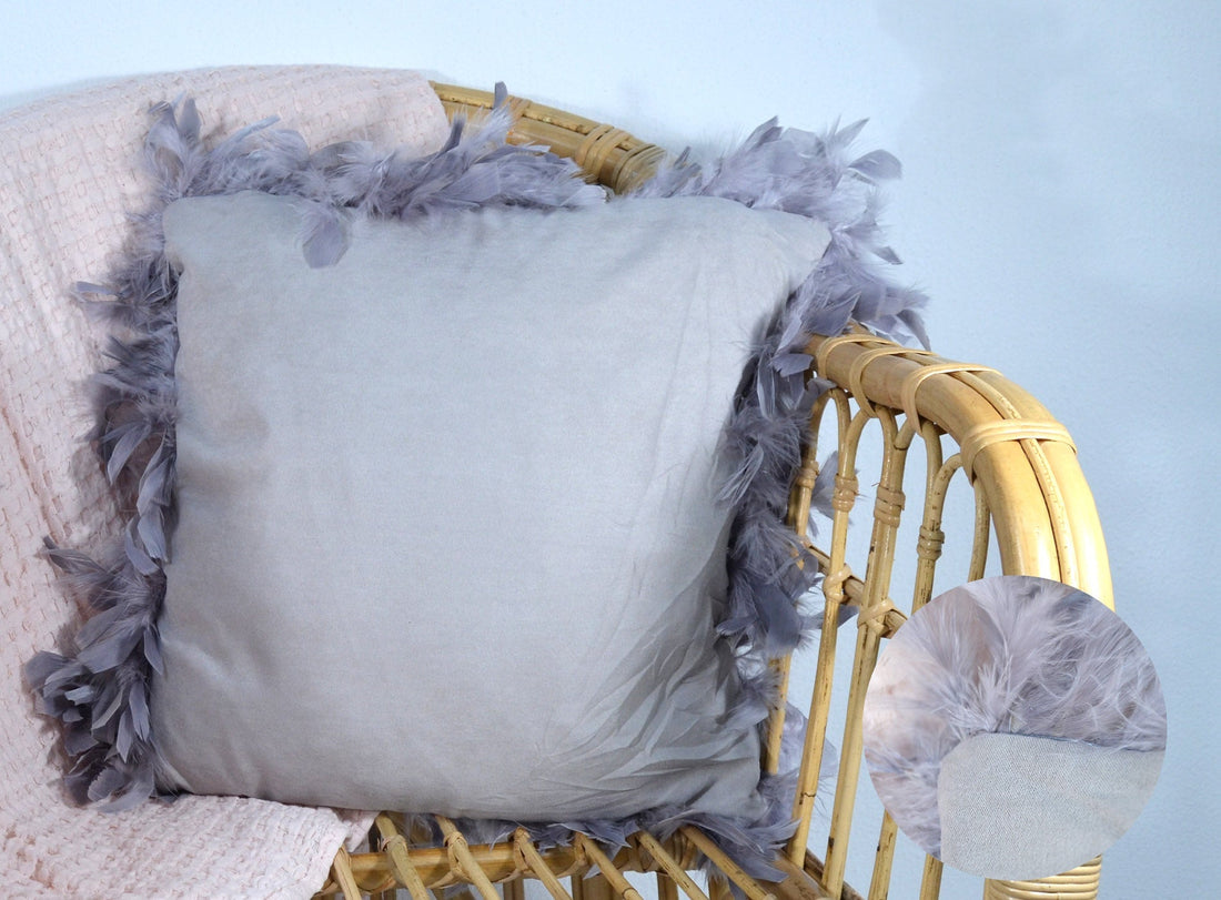 Cojín de plumas enrollado blanco gris 45*45cm