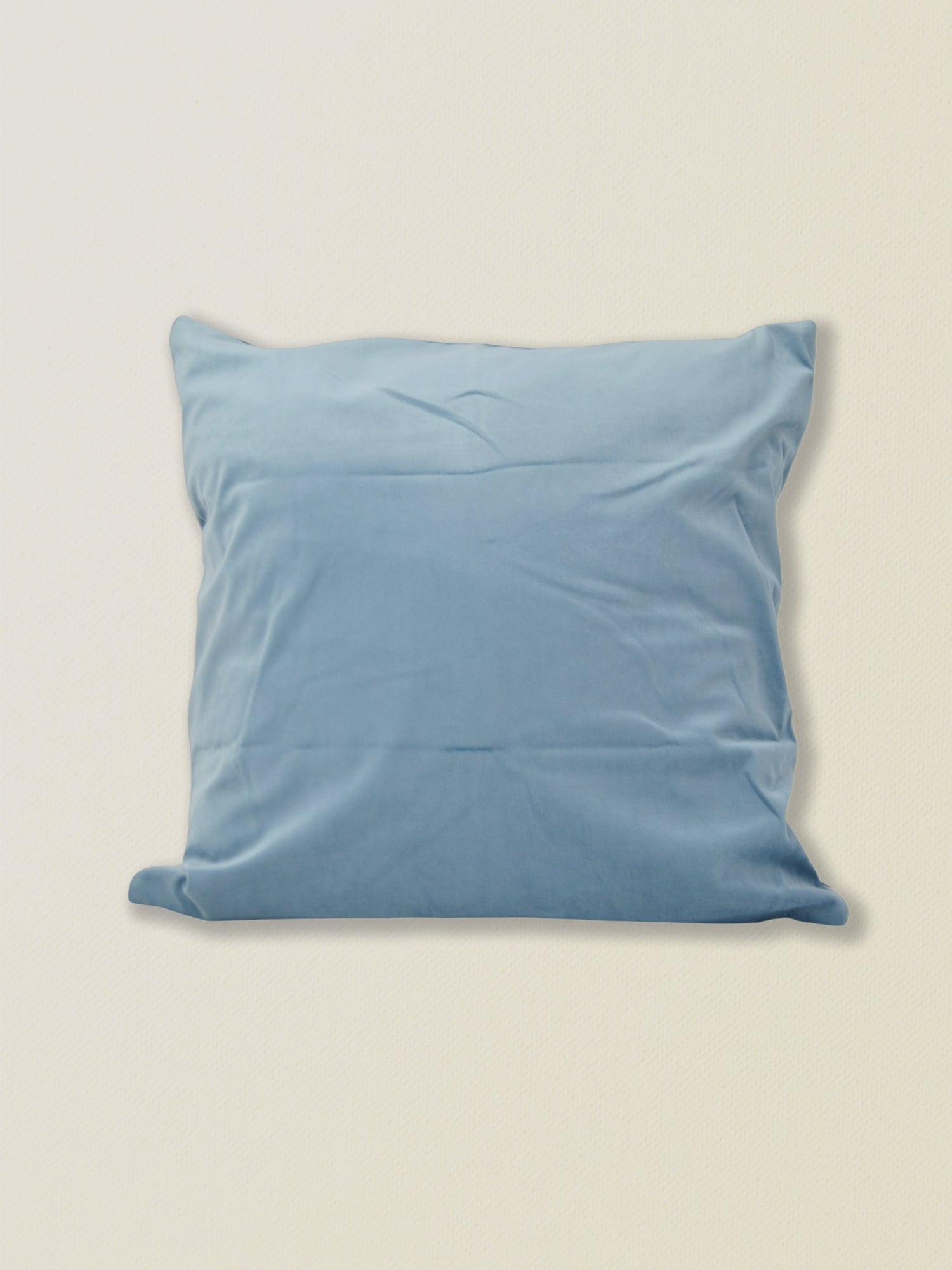 Tamaño aproximado de la funda de cojín de terciopelo azul: 45*45 cm.