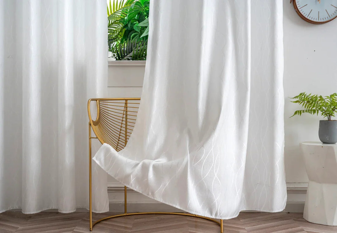 Cortina Jacquard Brilhante Branca com Design de Ondas 140x260cm-Individual - BOD HOME