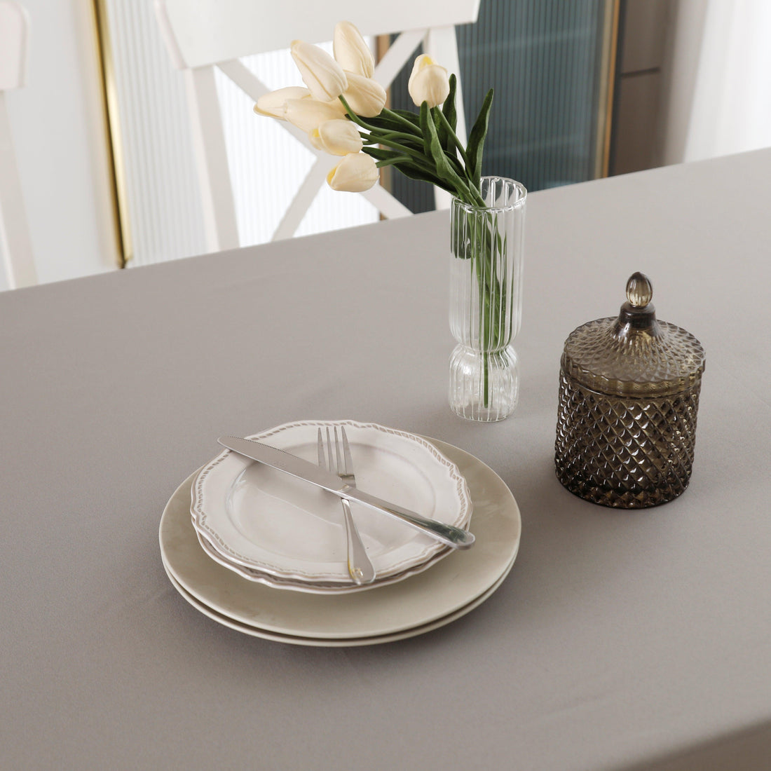 TOALHA DE MESA ANTI-NÓDOA QUADRADA CINZO ESCURO - BOD HOME